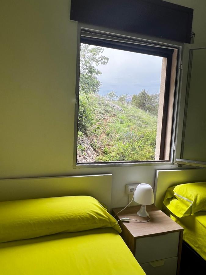 Apartaments La Pertusa 2O Corca  Экстерьер фото